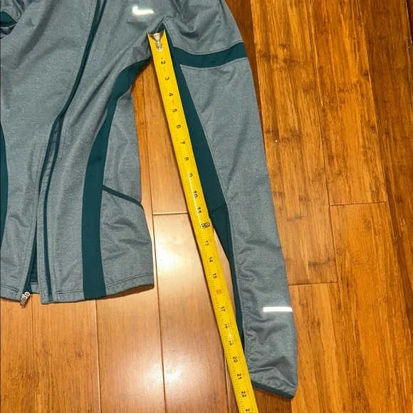 Nike Women's Gray and Teal Jacket - Picture 11 of 12